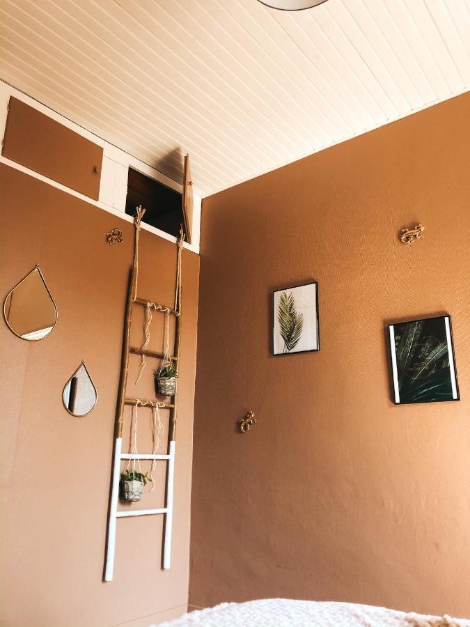 Chambre Salle De Bain Partagee Cognac Bagian luar foto